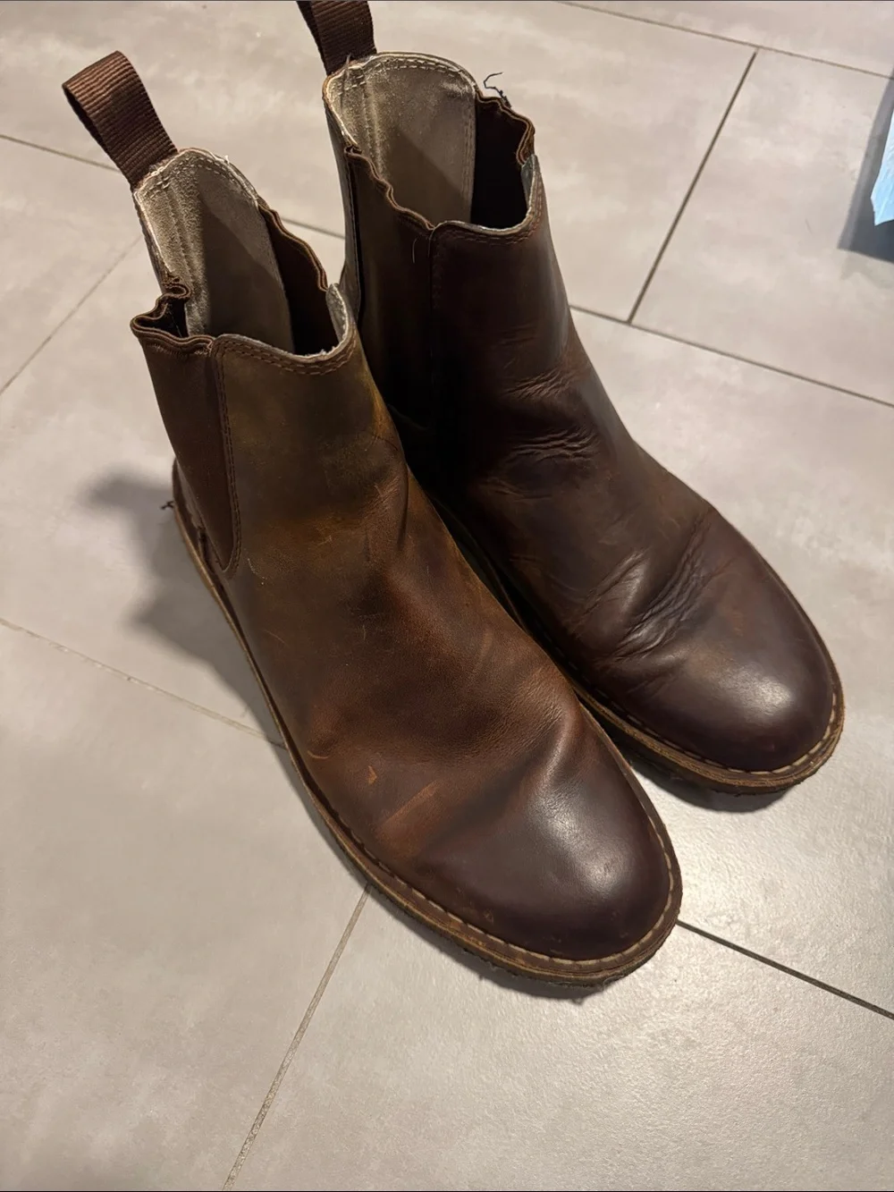 Clarks Men's Brown Leather Chukka Boots